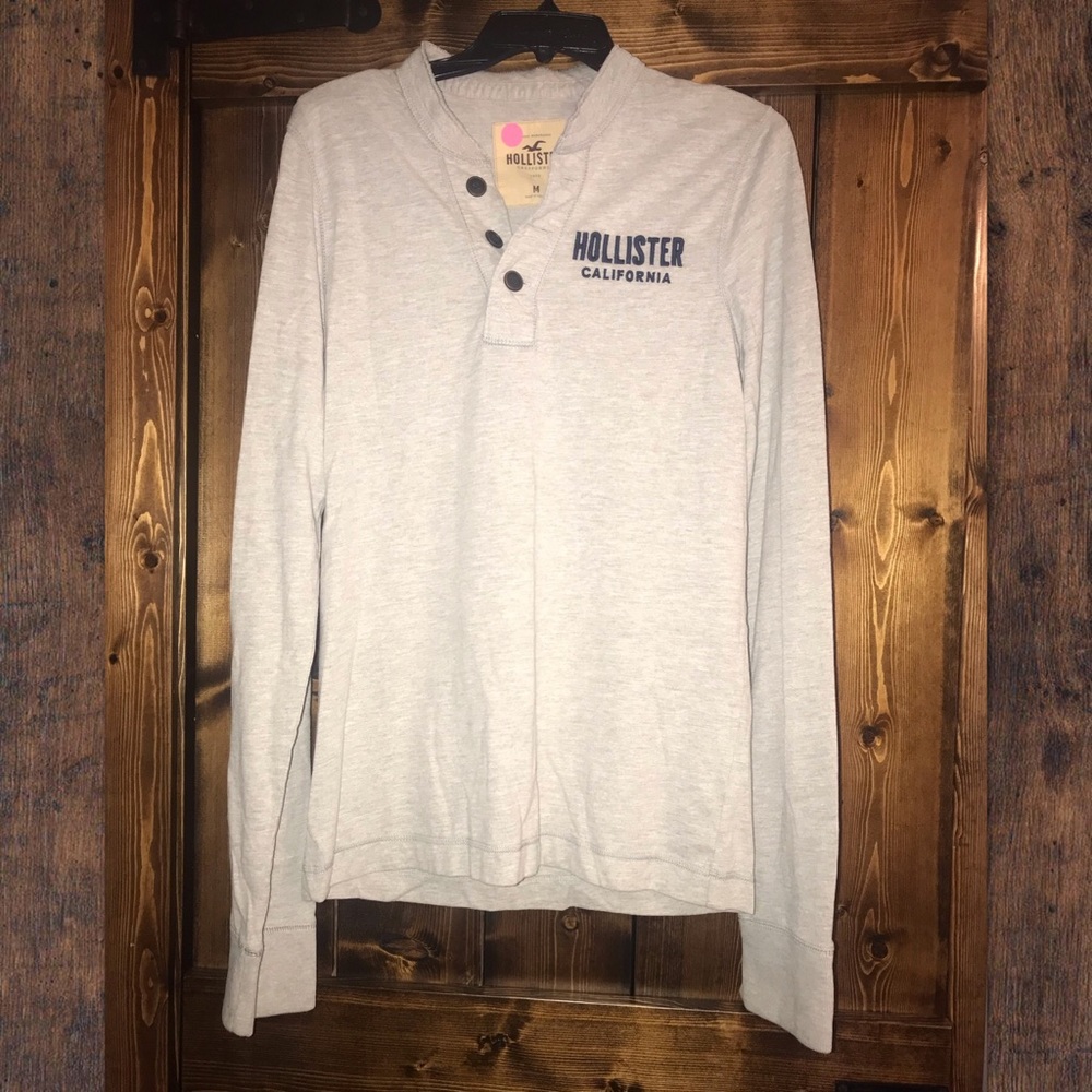 ❌SOLD❌ Men’s Hollister Long Sleeve Tee
